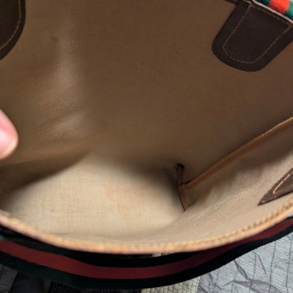 Gucci Supreme Tote Bag with Sherry Canvas Straps and COA - Picture 10 of 16